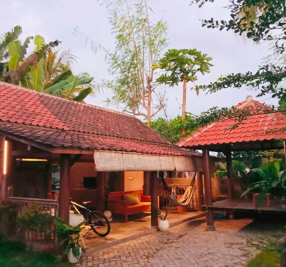 ホテル Al-Shifa Healing House Lombok ギリ・アイル エクステリア 写真